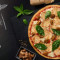 Hühnchen-Salami-Gourmet-Pizza