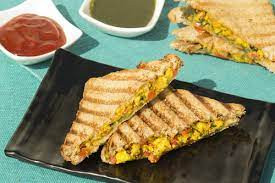 Tandoori Paneer Sandwich (2 Pcs)