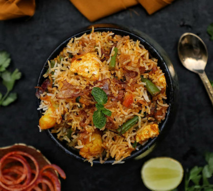 Zafarani Subzi Biryani