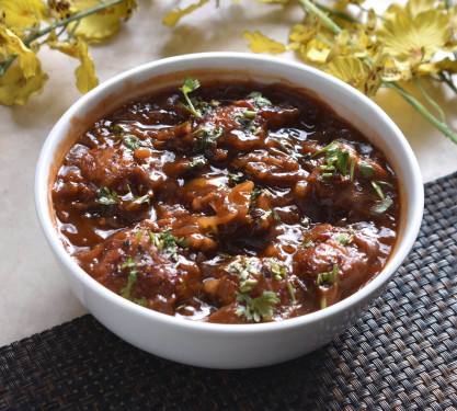 Veg Manchurian (350-400Gms)