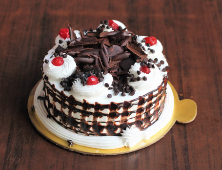 Black Forest Eggless Cake (500 Gms)