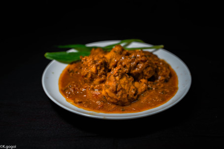 Chicken Curry Tholuwa Style
