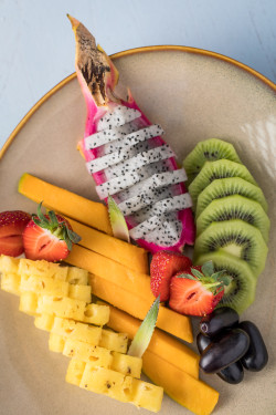 Assorted Seasonal Cut Fruit Plate