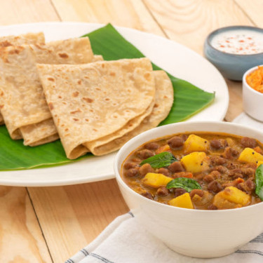 Spezielles Schwarzes Chana (Usal) Mit Parathas