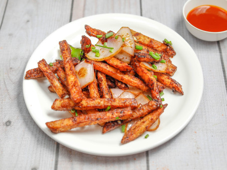 Chilli Potato Dry (8 Pcs)