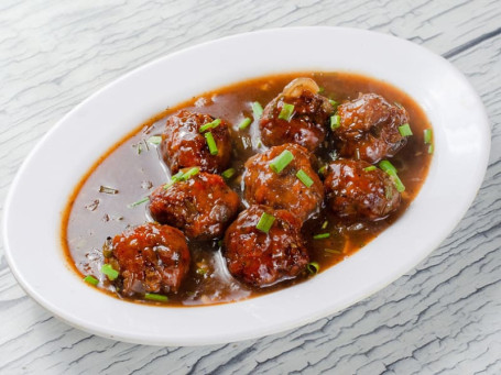 Veg Manchurian 8 Pcs(500 Ml)