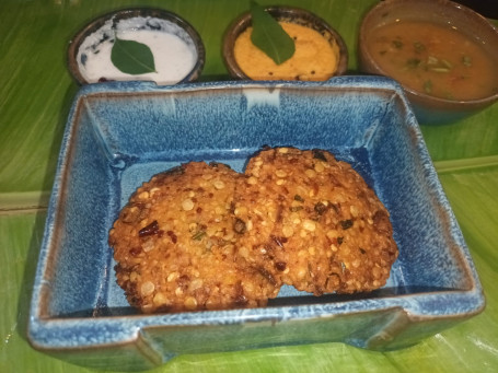 Parupe Vada (2 Pcs)