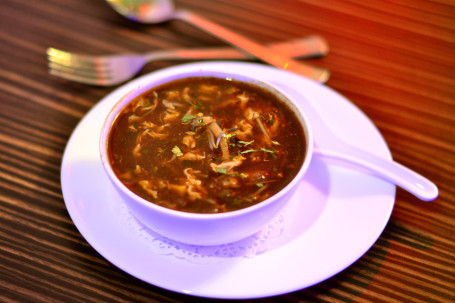 Chicken All Time Favourite Hot Sour Soup (Serves 1)