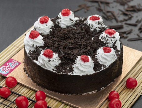 Black Forest Ice Cream Cake (900 Gm)