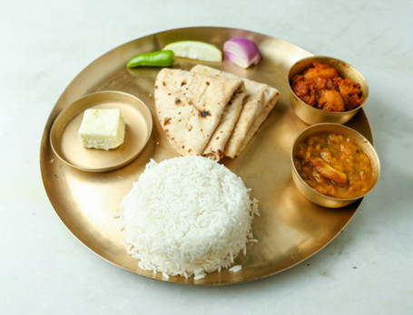 Mini Niramishi Thali