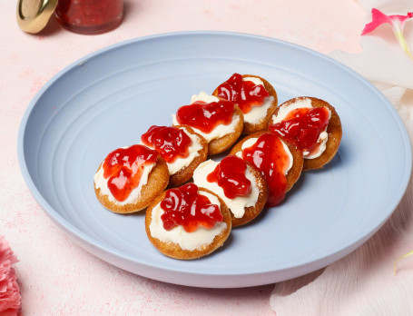 Erdbeer-Frischkäse-Mini-Pfannkuchen (8 Stück)