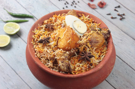 Special Murg Matka Biryani