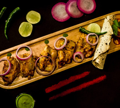 Oregano Crusted Murgh Malai Tikka