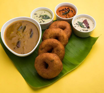 Sambar Vada (4 Pc)