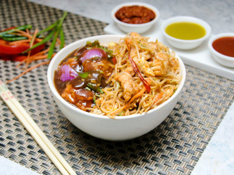 Chicken Hakka Noodle Kung Pao Chicken Bowl Combo