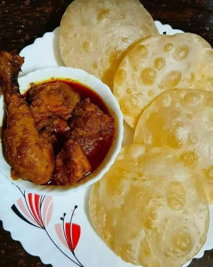 Luchi [5 Pcs] Murgh Kosha [2 Pcs]