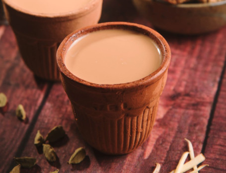 Adhrak Elaichi Chai Ginger Cardamom Tea) 250 Ml) Serves 3)
