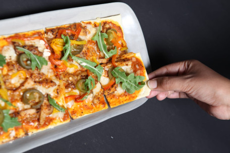 Barbeque Chicken Scamorza Flat Bread