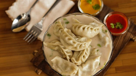 Chicken Cheese Steamed Momos [5 Pieces]