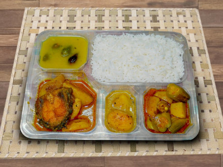 Special Ilish Fish Thali