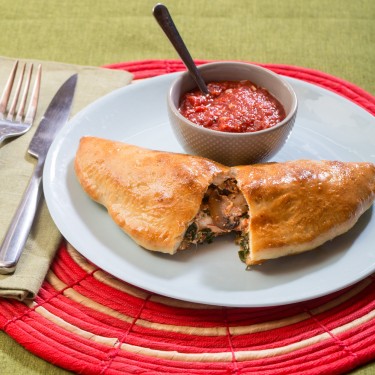 Calzone Quattro Salami