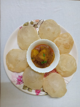 6 Luchi+ Aloo Dum[5Pcs]