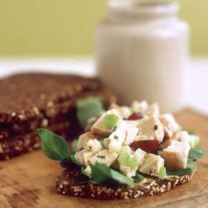 Hähnchen-Salat-Sandwich