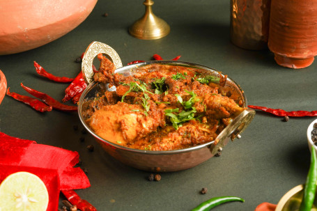 Lucknavi Murgh Masala Boneless