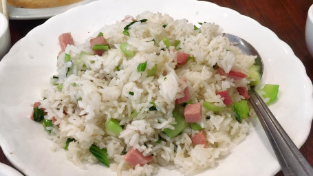 C8. Pork Fried Rice Ròu Sī Chǎo Fàn