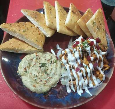 Mezze Platter (Chicken Salad Hummus Dip Toasted Pita Bread)