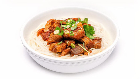 Stewed Pork Rib Noodle Soup/Hóng Shāo Pái Gǔ Mǐ Fěn
