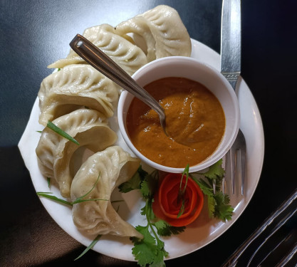 Chatpata Momos (8 Pcs)