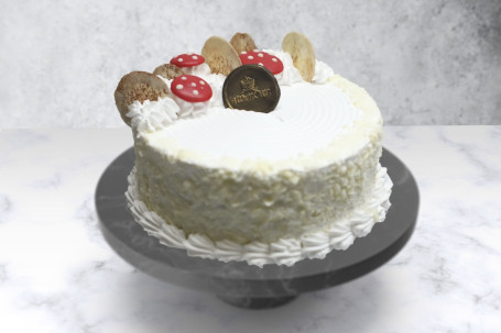 White Forest Gateau [Egg]