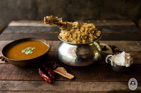 Thalappakatti Chicken Biryani