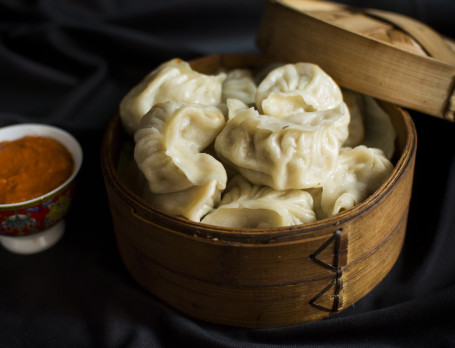 Darjeeling Chicken Classic Momo Steamed