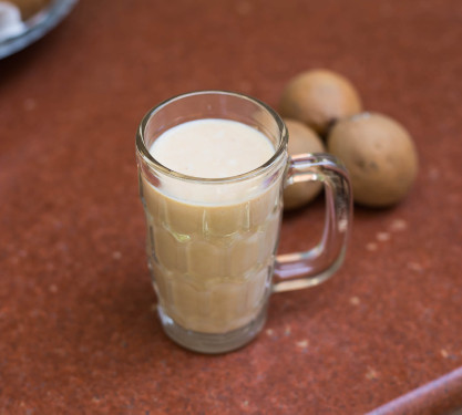 Famous Chikoo Milkshake