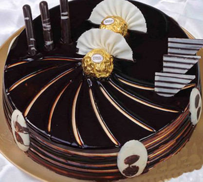 Ferrero Rocher Cake (500 Gms)