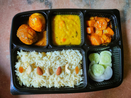 Alphabet Spl Egg Thali