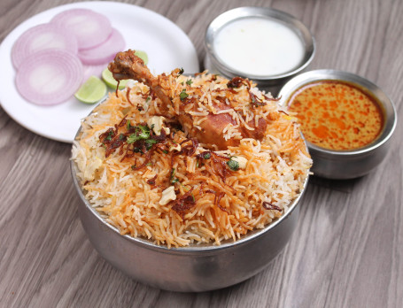 Chicken Biryani (Basmathi Rice)