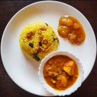 Basanti Pulao With Kashmiri Aloo Dum