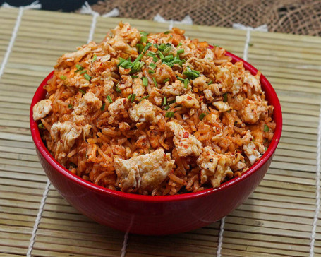 Egg Chilli Garlic Fried Rice [Serves 2]