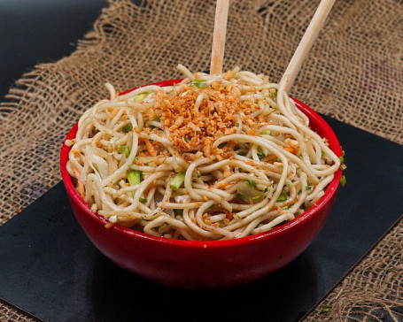 Veg Burnt Garlic Noodles [Serves 2]