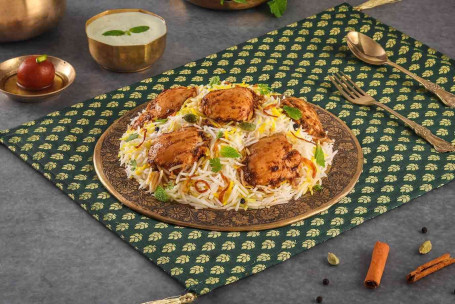 Lazeez Bhuna Murgh Chicken Dum Biryani, Portionen 1)