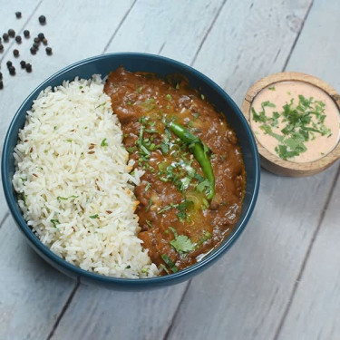 Dal Makhani With Jeera Rice (750 Ml)