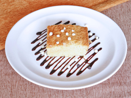 White Chocolate Brownie (Per Pc)