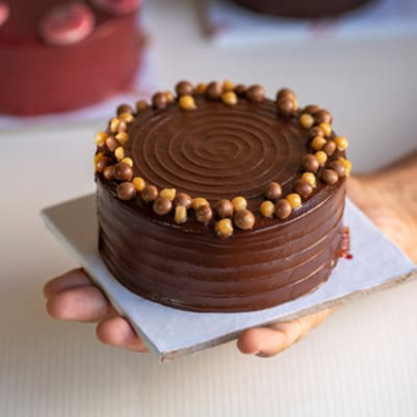 Choco Caramel Crunch Cake (250G)