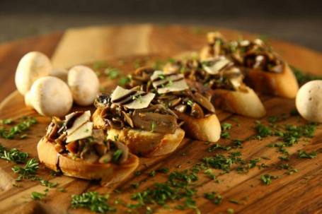 Crostini Funghi -E- Tartufo