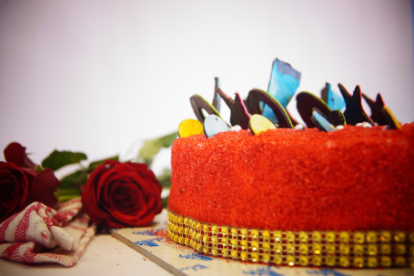 Red Velvet Birthday Cake (500 Gms)