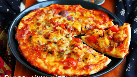 8 Regular Tandoori Veg Pizza