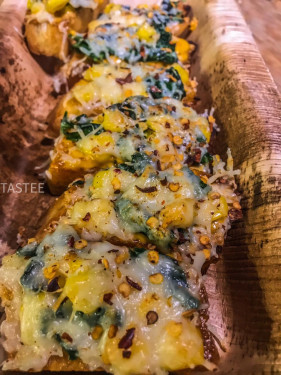 Spinach Corn Bread Bites 5Pcs (Jain Non-Jain Option Available)